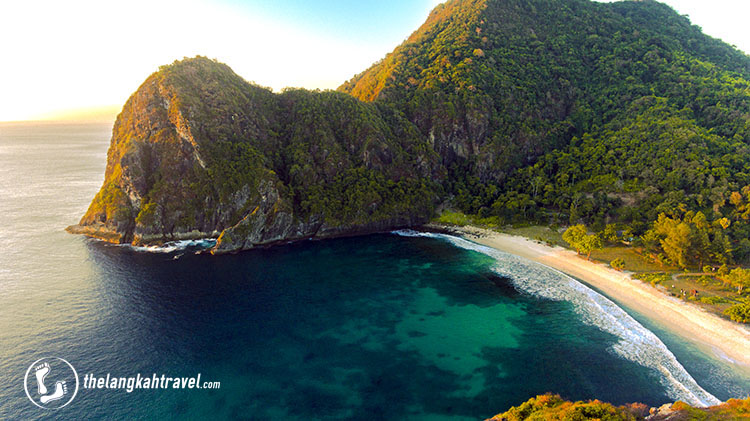 Pantai Lawar, Sekongkang, Sumbawa Barat