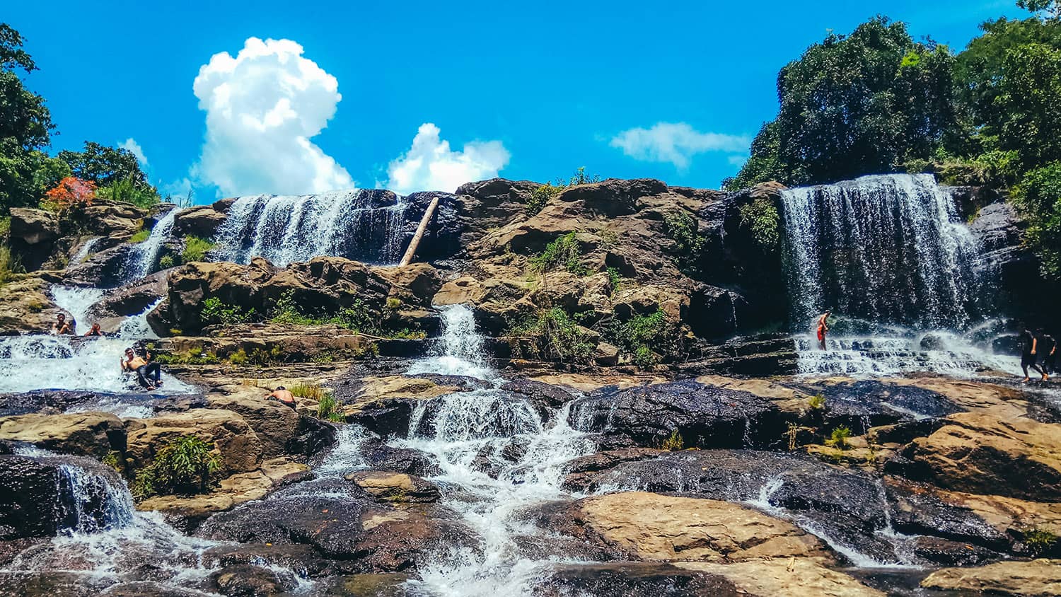 Ai Beling Waterfall