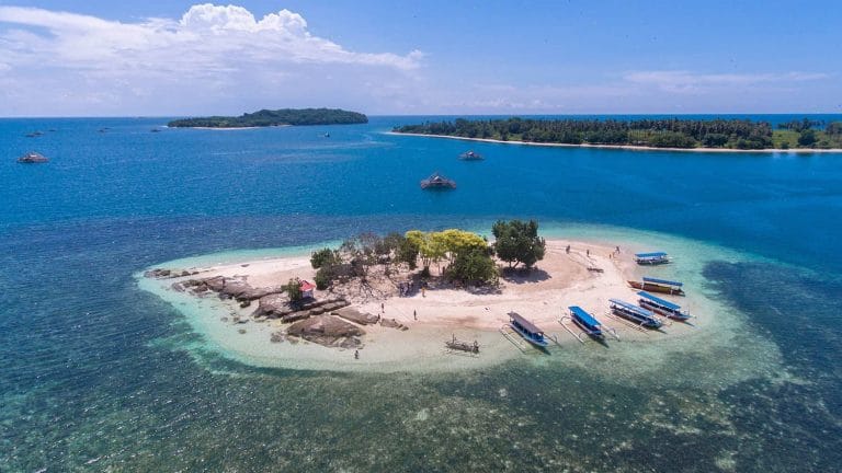 Paket Wisata Gili Nanggu, Sudak & Kedis 1 Hari