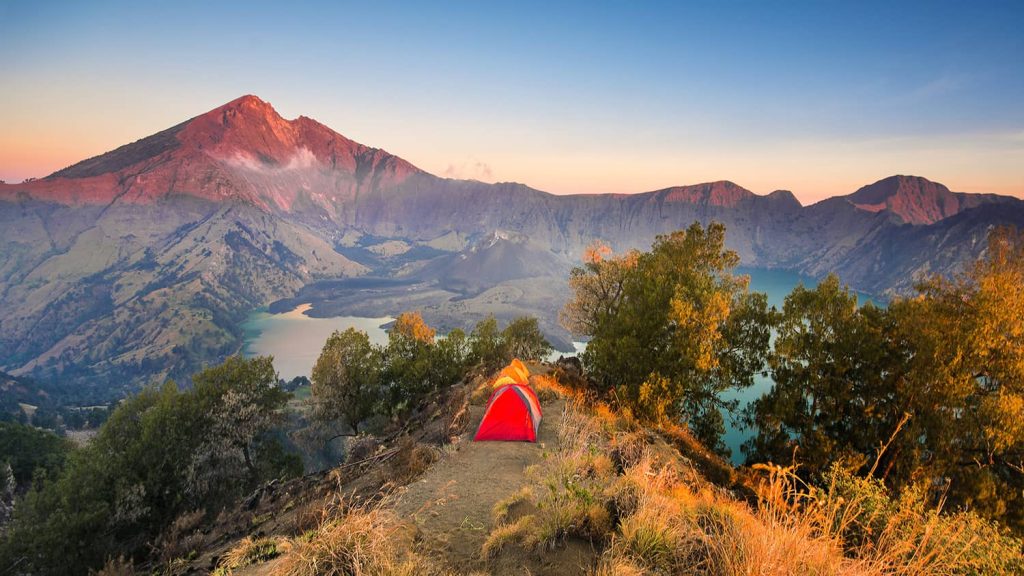 Rinjani Trekking Via Sembalun 5 Days 4 Nights