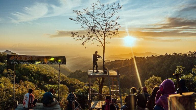 Paket Tour Sehari Desa Batu Dulang Sumbawa