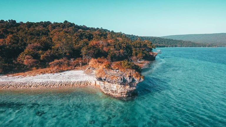 Paket Tour Pulau Moyo 2 Hari 1 Malam