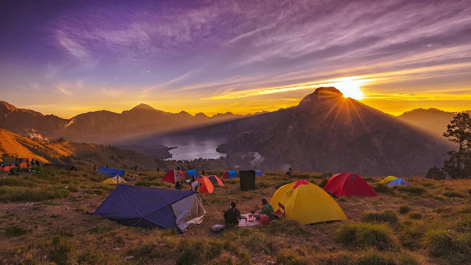 Padang savana jalur pendakian Rinjani via Sembalun